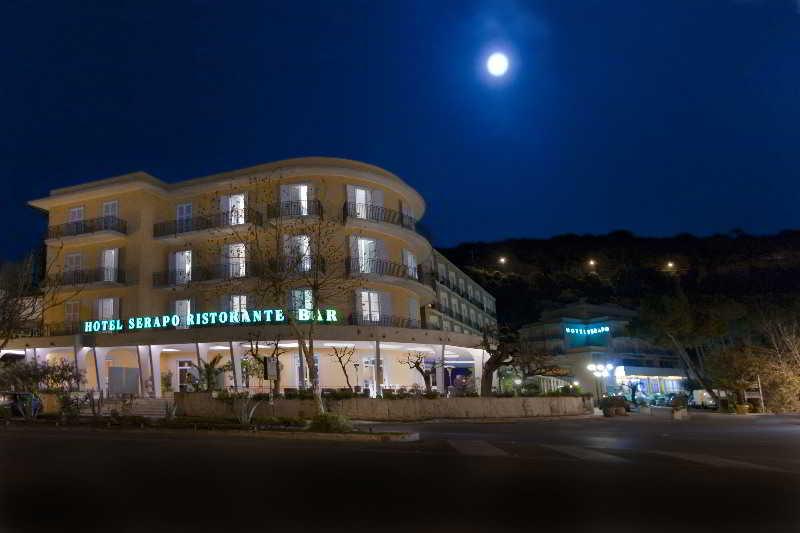 โรงแรมเซราโป กาเอตา ภายนอก รูปภาพ
